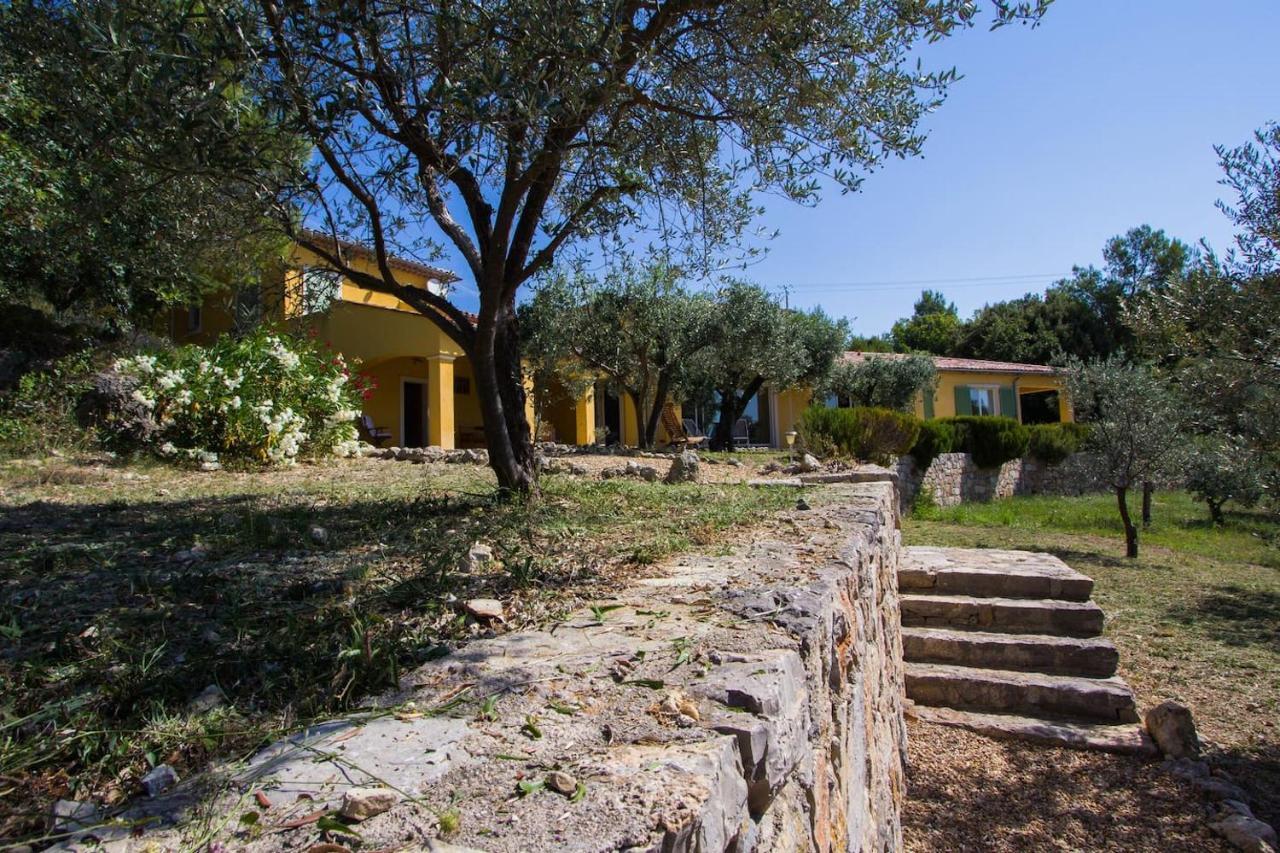 Villa Callas, piscine, calme et vue panoramique Extérieur photo